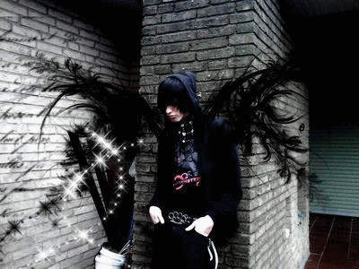 1618098y7l8cxltpz.gif